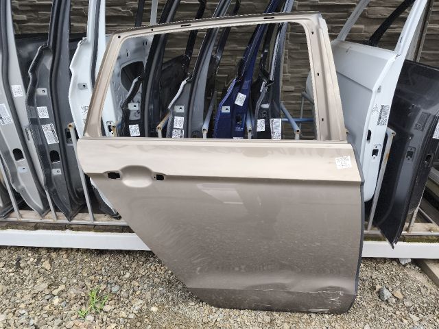 bontott VW GOLF SPORTSVAN Jobb hátsó Ajtó (Üres lemez)