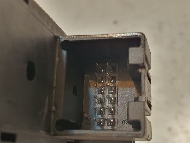 bontott VW GOLF SPORTSVAN Kézifék Kapcsoló