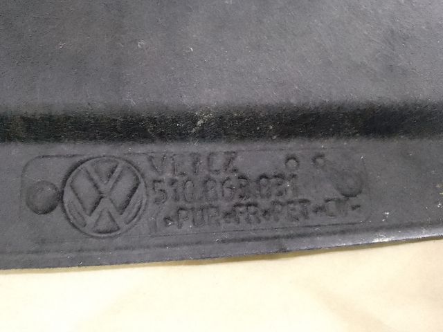 bontott VW GOLF SPORTSVAN Motorháztető Szigetelés