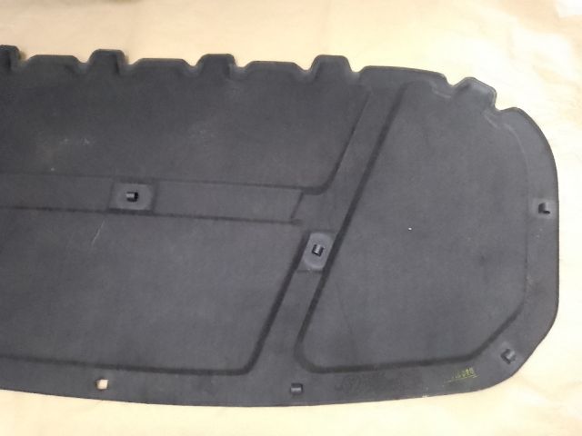 bontott VW GOLF SPORTSVAN Motorháztető Szigetelés