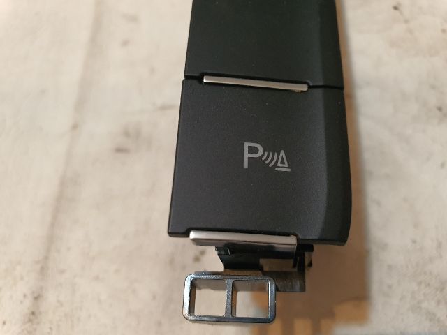 bontott VW GOLF SPORTSVAN Tolatóradar Kapcsoló