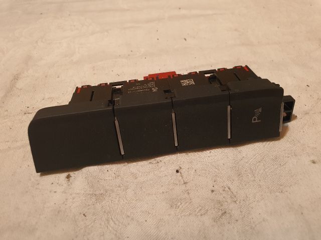 bontott VW GOLF SPORTSVAN Tolatóradar Kapcsoló