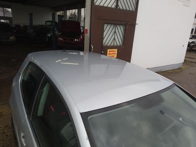 bontott VW GOLF V Bal első Csonkállvány Kerékaggyal