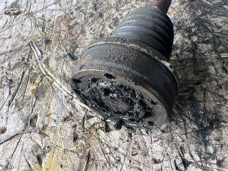 bontott VW GOLF V Bal Féltengely