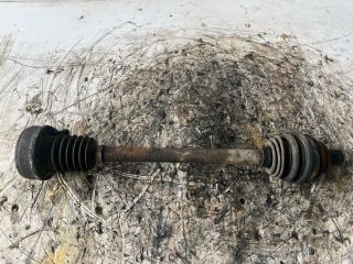 bontott VW GOLF V Bal Féltengely