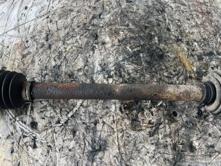 bontott VW GOLF V Bal Féltengely