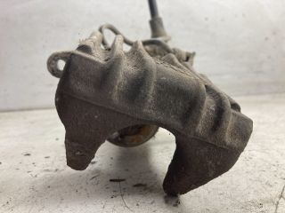 bontott VW GOLF V Bal hátsó Féknyereg Munkahengerrel