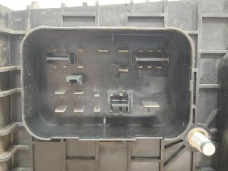 bontott VW GOLF V Biztosítéktábla Motortér