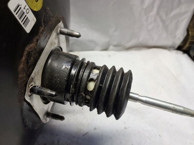 bontott VW GOLF V Fékrásegítő