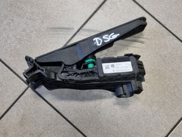 bontott VW GOLF V Gázpedál (Elektromos)