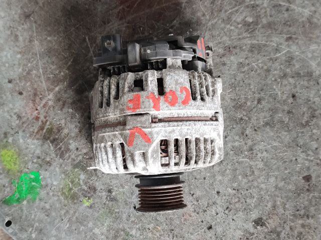 bontott VW GOLF V Generátor