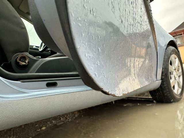 bontott VW GOLF V Gyújtáskapcsoló Házzal