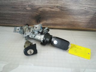 bontott VW GOLF V Gyújtáskapcsoló Házzal