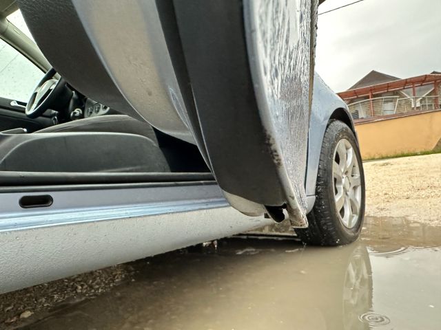 bontott VW GOLF V Gyújtáskapcsoló Házzal