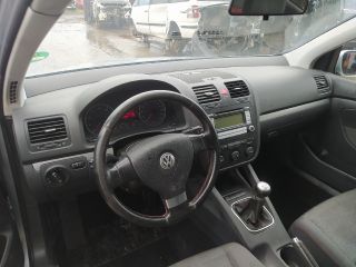 bontott VW GOLF V Gyújtáskapcsoló Házzal