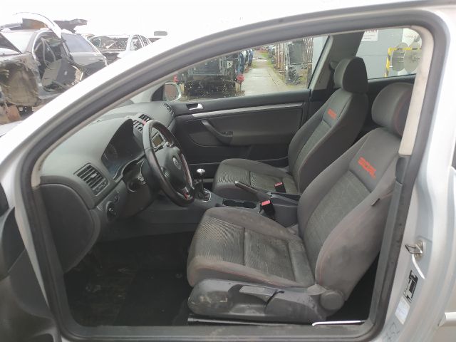 bontott VW GOLF V Gyújtáskapcsoló Házzal