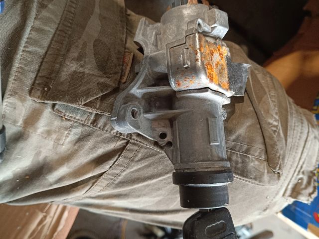 bontott VW GOLF V Gyújtáskapcsoló