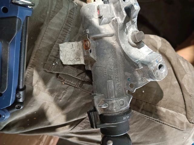 bontott VW GOLF V Gyújtáskapcsoló