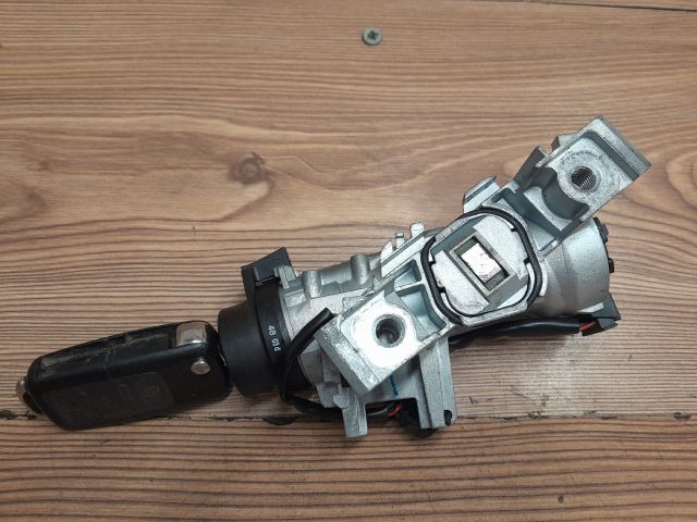 bontott VW GOLF V Gyújtáskapcsoló