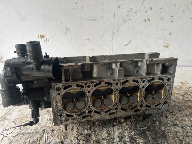 bontott VW GOLF V Hengerfej