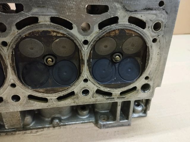 bontott VW GOLF V Hengerfej