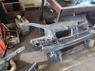 bontott VW GOLF V Homlokfal (Üres lemez)