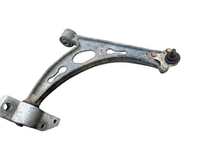 bontott VW GOLF V Jobb első Lengőkar