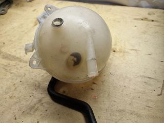 bontott VW GOLF V Kiegyenlítő Tartály