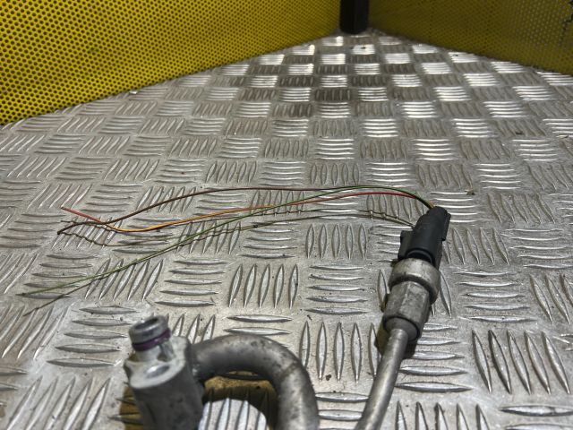 bontott VW GOLF V Klíma Cső