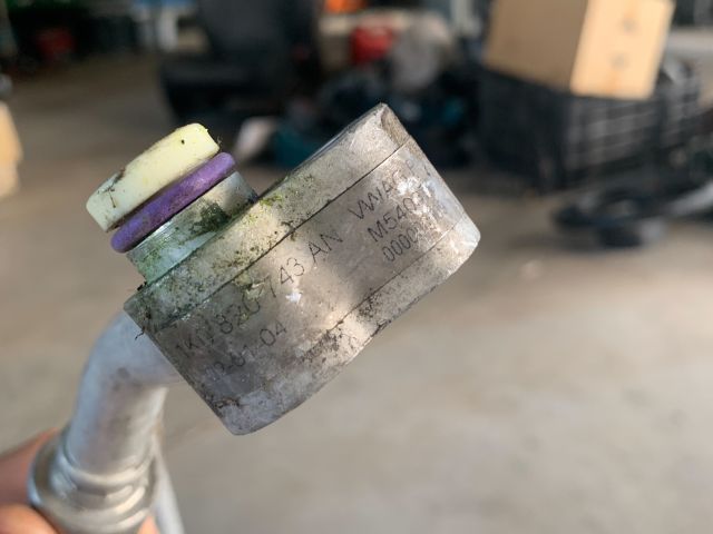 bontott VW GOLF V Klíma Cső