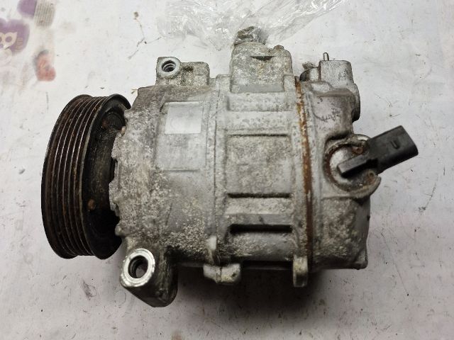 bontott VW GOLF V Klímakompresszor