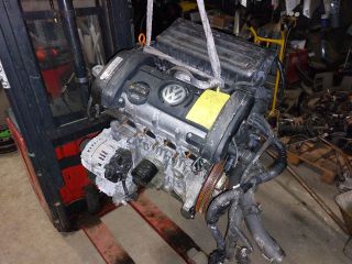 bontott VW GOLF V Komplett Motor (Segédberendezésekkel)