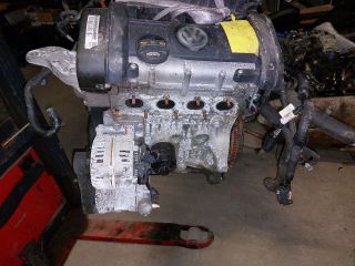 bontott VW GOLF V Komplett Motor (Segédberendezésekkel)