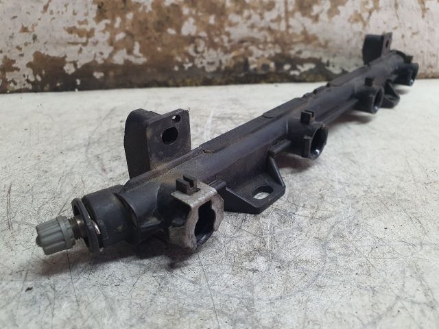 bontott VW GOLF V Közösnyomócső