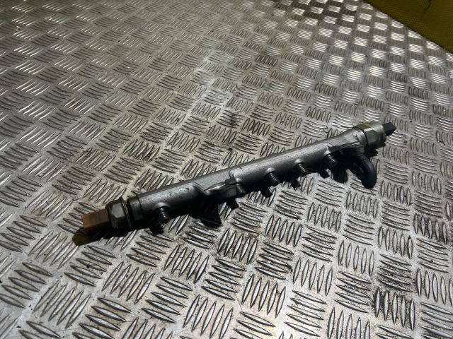 bontott VW GOLF V Közösnyomócső