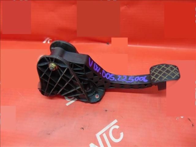 bontott VW GOLF V Kuplung Pedál