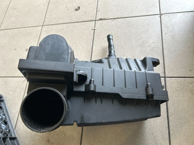 bontott VW GOLF V Légszűrő Ház
