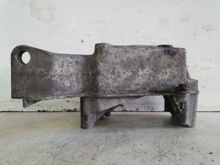 bontott VW GOLF V Motor Tartó Bak (Fém)