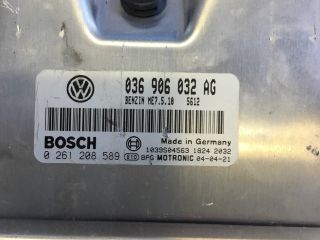 bontott VW GOLF V Motorvezérlő