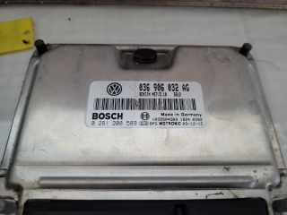 bontott VW GOLF V Motorvezérlő