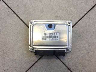 bontott VW GOLF V Motorvezérlő