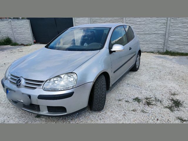 bontott VW GOLF V Motorvezérlő