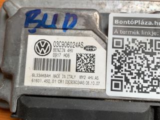 bontott VW GOLF V Motorvezérlő