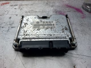 bontott VW GOLF V Motorvezérlő