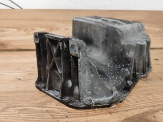 bontott VW GOLF V Olajteknő