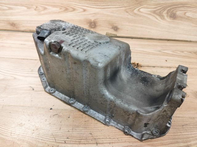 bontott VW GOLF V Olajteknő