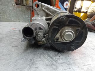 bontott VW GOLF V Önindító