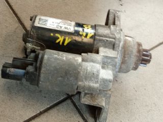 bontott VW GOLF V Önindító