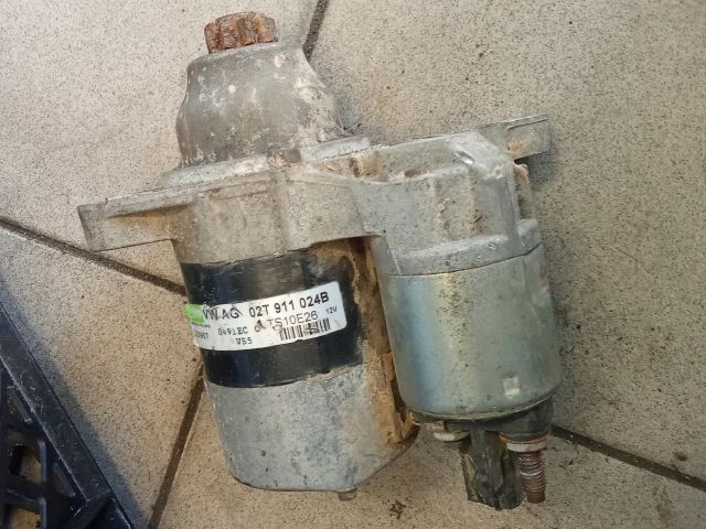 bontott VW GOLF V Önindító