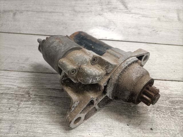 bontott VW GOLF V Önindító